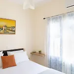 Semesterbostad Divina Private Traditional House