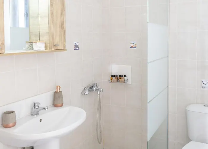 Divina Private Traditional House Semesterbostad