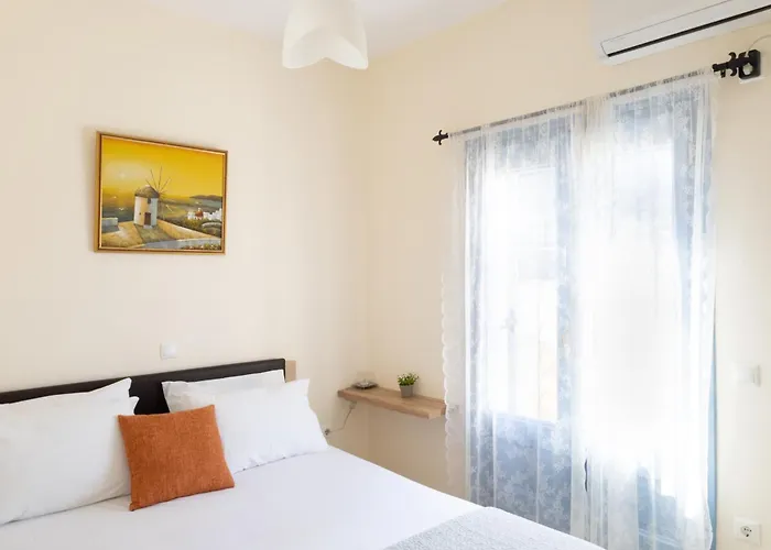 Semesterbostad Divina Private Traditional House