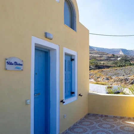 Divina Private Traditional House