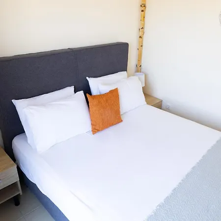 Divina Private Traditional House Kamari (Santorini)