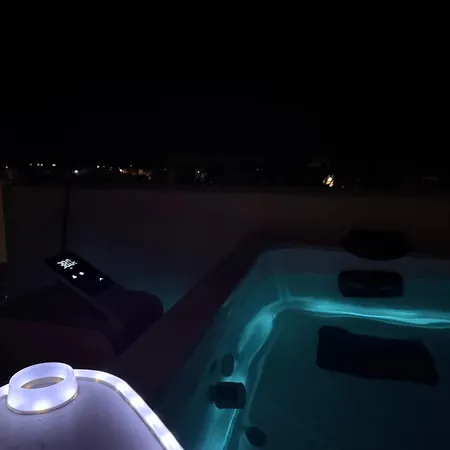 Divina Private Traditional House * Kamari (Santorini)