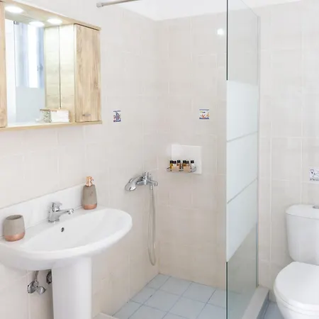 Divina Private Traditional House Сasa de vacaciones