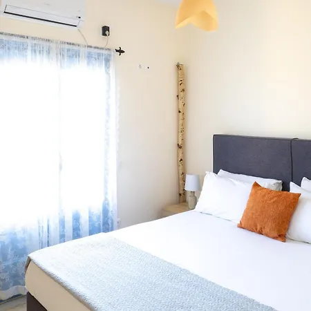 Divina Private Traditional House *