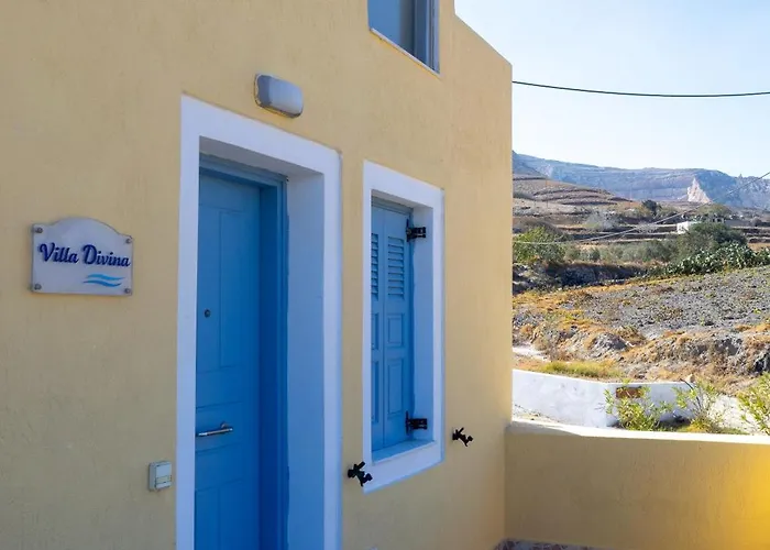 Divina Private Traditional House