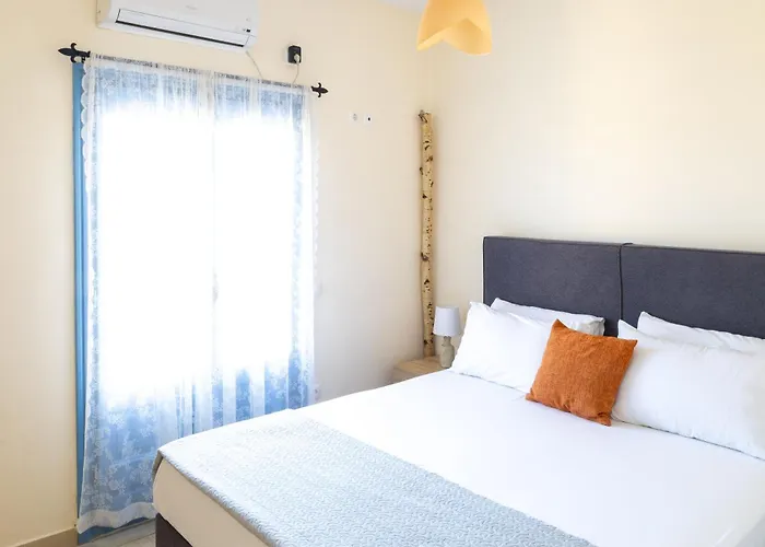 Divina Private Traditional House *