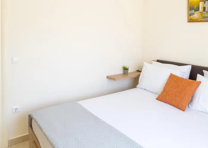 Divina Private Traditional House * Kamári